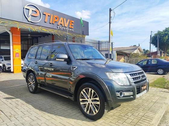 MITSUBISHI PAJERO FULL 3.2 HPE 4X4 16V TURBO INTERCOOLER DIESEL 4P AUTOMÁTICO